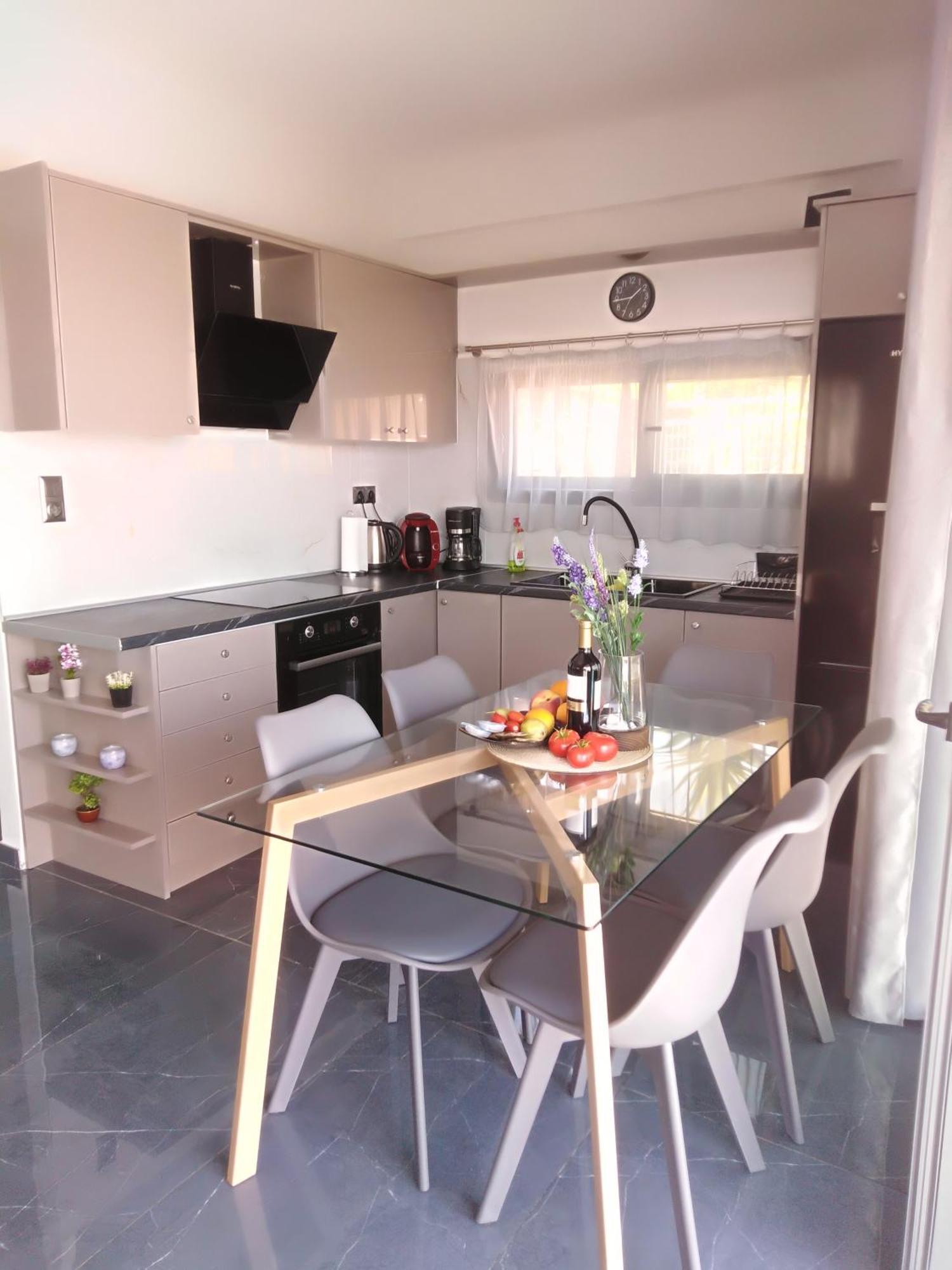 Villa George Sunrise Ratzaklion Bagian luar foto